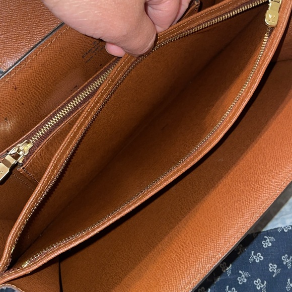 Louis Vuitton Monogram Courcelle Bag - Picture 10 of 15